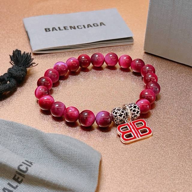专柜精工版本天然虎眼石巴黎世家手链 虎眼石泰银风格巴黎世家手链 明星同款男女款 复古做旧风 原版复刻 纯手工打造 ～正品开模潮流时尚必备 男女均可佩戴 情侣款同