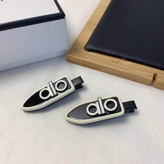 Alo发夹 新款边夹刘海夹压夹日常精致小单品 气质百搭小仙女必入单品 宝藏款 闭眼入推荐款 一对