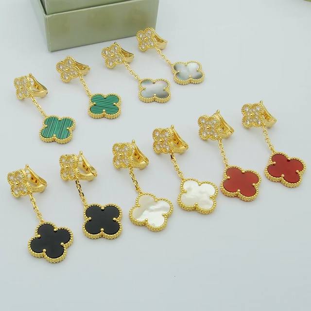 Van Cleef &Arpels梵克雅宝 四叶草双花耳拍间钻耳拍亚金电镀18K金工艺 做工精致 爆款明星同款时尚潮流 耳拍