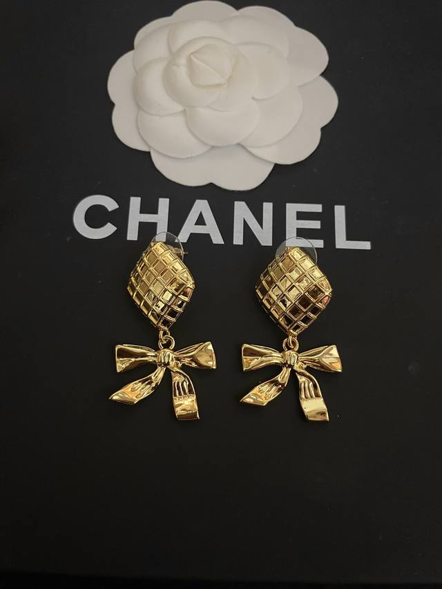 高品质 细节如图 耳钉Bling Blingch Nel Vintage系列耳钉，会升值的系列，款款购入Zp开发一致正品黄铜材质，Vintage系列的电镀都是呈