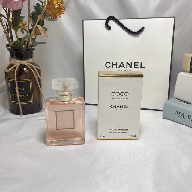 高端品质 Chanel香奈儿经典Coco摩登可可小姐女士香水淡香水50Ml，香调：清新东方调前味：柑橘、佛手柑、葡萄柚中味：荔枝、意大利茉莉、玫瑰后味：印度广藿