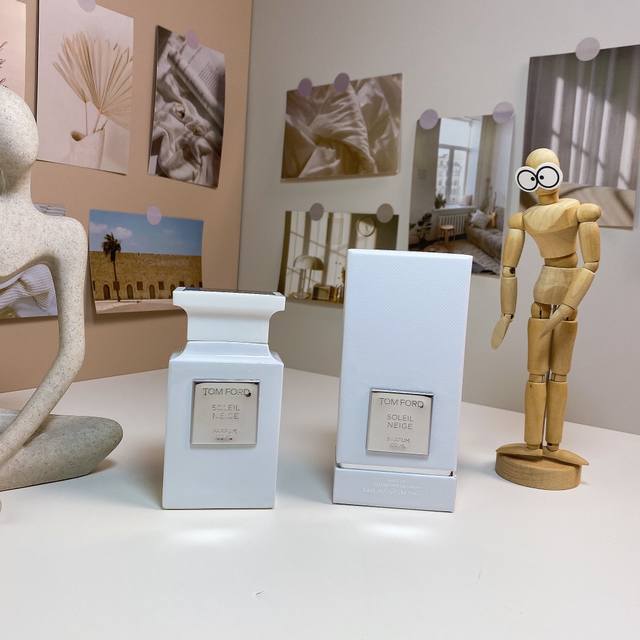 高端品质 Tf汤姆 福特雪映流光香精 Ml Tom Ford Soleil Neige Parfum, 品牌：汤姆 福特 属性：中性香 香调：木质花香调 前调：