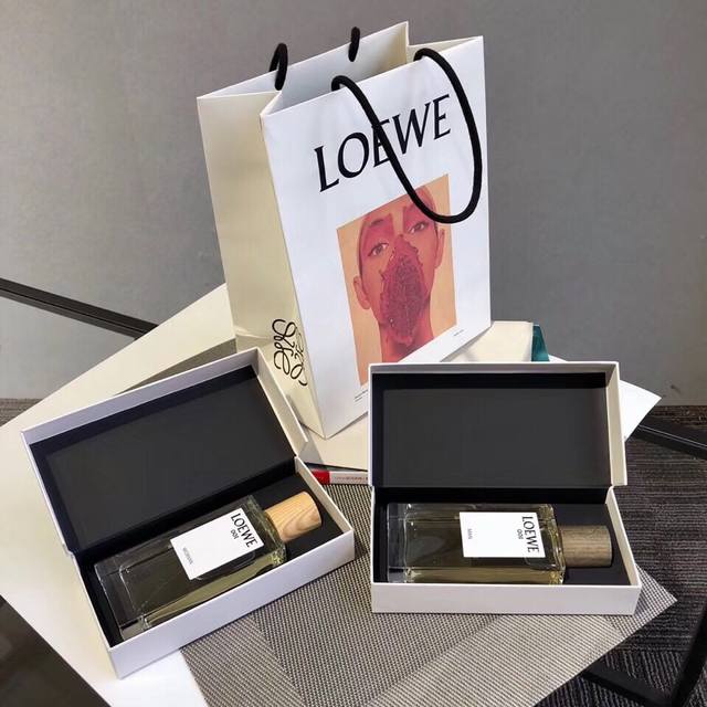专柜品质 Loew*Emen&Woman 001系列情侣香水，又称为 事后香水 光听名字就让人浮想联翩 发售的时候罗意威专柜都是瞬间被抢空的节奏，而且占据了各大