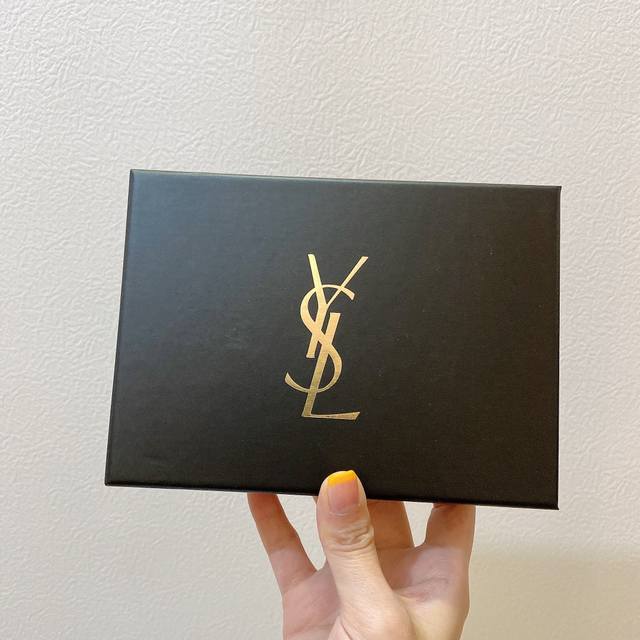 专柜品质 圣罗兰自由香水3件套黑盒 3*7.5Ml，内含黑鸦片 自由之水 反转巴黎，一盒顶三盒方便携带，女神必备，巩固你女王地位