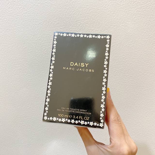 专柜品质 马克莫杰黄色雏菊香水 Ml Marc Jacobs Daisy 小雏菊黄色女士淡香水Edt Ml ； 香 调 清新花香调、柔美花香调； 前 味 野生草