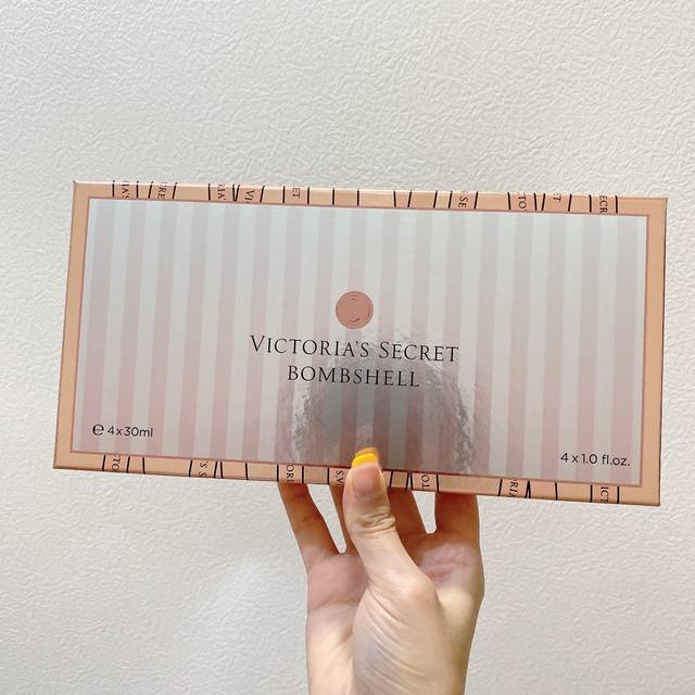 专柜品质 维多利亚性感香水四件套4*30Ml带喷头维多利亚的秘密 Bombshell 性感炸弹永远香水 Victoria’S Secret Ml，Bombshe
