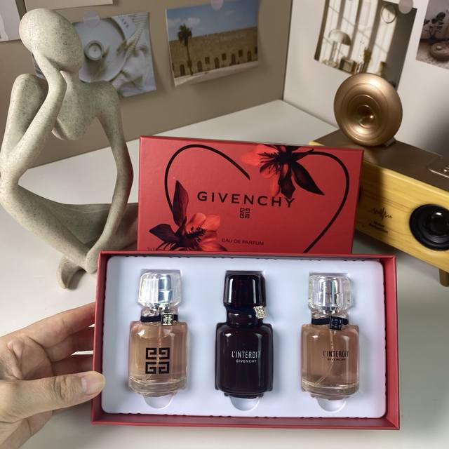原单品质 纪梵希禁忌中样三件套30Ml×3个，带喷头，内含：淡香心无禁忌，浓香心无禁忌，红色心无禁忌