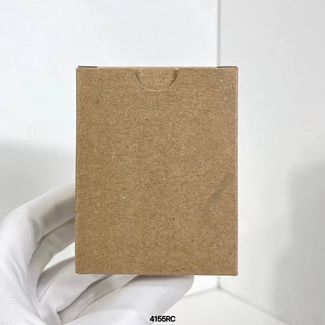 高端品质 Nars金色粉饼11G！Nars定妆粉饼，贴妆+控油+服帖+隐形毛孔、绝绝子。