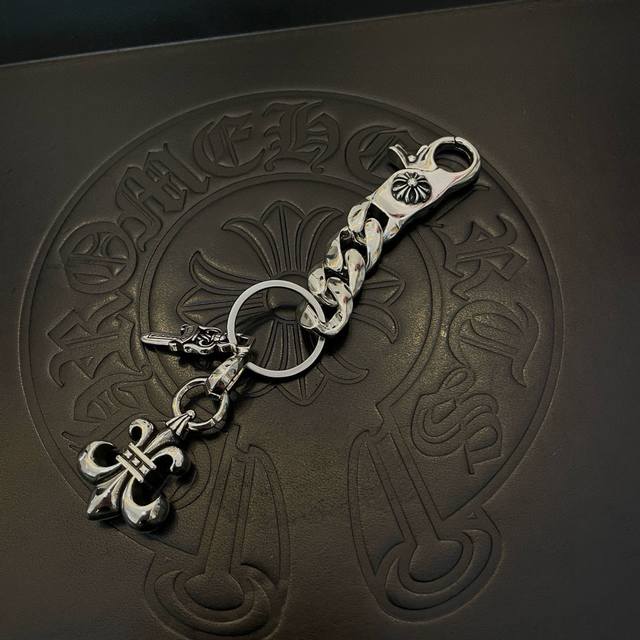Chrome Hearts 克罗心十字架钥匙扣 大龙虾扣 宝剑童军花吊坠，雕刻工艺 精工品质 纯手工打造 ～正品开模潮流时尚必备 男女均可佩戴 情侣款同款 摇滚
