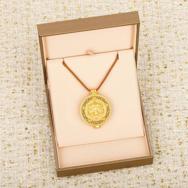 250213 我们出品 量大咨询客Fu 彩宝系列-五路财神项链 通体V金耐磨保色度行业最新配方优金电镀！人无我有！对标高级珠宝工艺！全部是一致真金真钻的做法，一