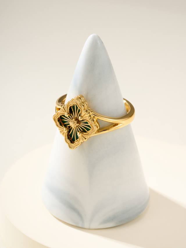 Buccellati｜歌剧院绿珐琅小号戒指 尺寸5678号 经典的Opera Tulle系列 珠罗纱 工艺将品牌百年，沉淀的意式风情以轻纱拂过肌肤，如同欧洲教堂