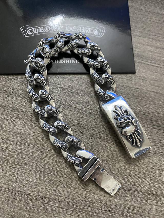 克罗心十字花桃心粗款手链