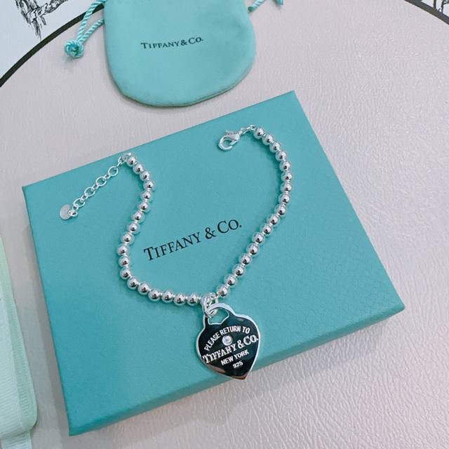 蒂芙尼手链 Tiffny&Co. 专柜精工银版本 明星同款 复古做旧风 原版复刻 纯手工打造 ～正品开模潮流时尚必备 男女均可佩戴 情侣款同款 摇滚朋克银风格