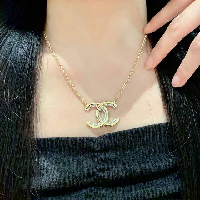 Chanel香奈儿 中古 项链小香家的款式真心无需多介绍每一款都超好看，精致大方，非常显气质