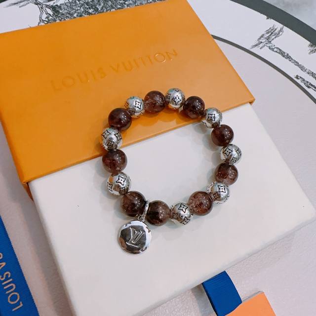 专柜精工版本 Lv路易威登多元素玛瑙泰银风格手链 明星同款 复古做旧风 原版复刻 纯手工打造 正品开模潮流时尚必备 男女均可佩戴 情侣款同款 摇滚朋克泰银风格