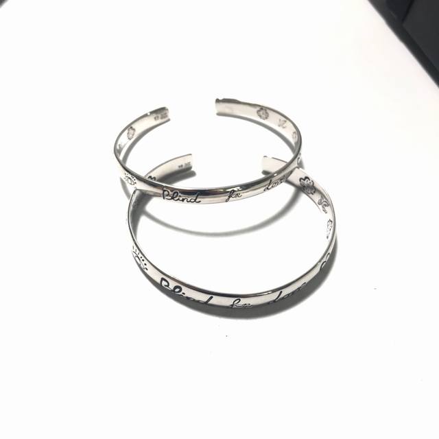 Gucci 花鸟情侣手镯 宽版编号:300540 窄版编号:300470