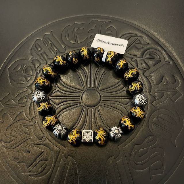 新款 专柜品质 Chrome Hearts克罗心 经典复古祥龙玛瑙*多元素珠子手链 凹凸造型不同的花纹设计风格 呈现出与众不同 十字架 童军花是克罗心的志 所以