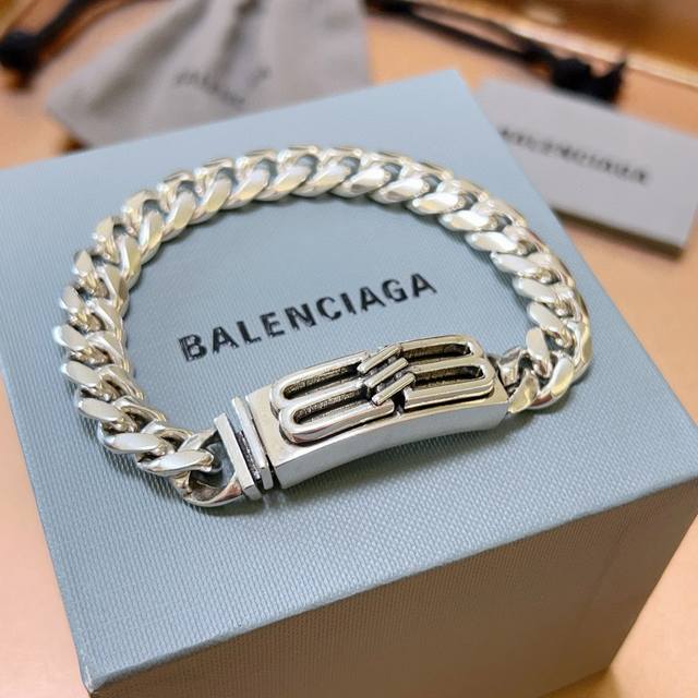 原单货新品 巴黎世家 Balenciaga手链专柜一致巴黎世家手链 男士火爆款出货 设计独特 前卫 男女必备！码数18。20。22。24Cm
