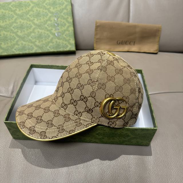 配包装布袋，Gucci 古奇 新款原单棒球帽， 金属双G，专柜最新款，1:1开模订制，正版开模五金，原版帆布料+头层牛皮，原厂品质！质量超赞，基础头围56，贴片