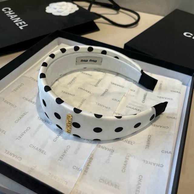 Miumiu缪缪新款发箍