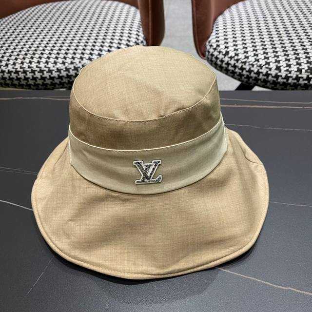 Lv路易威登渔夫帽，非常经典的经典，四季可用，出门必备，