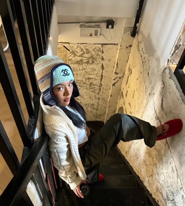 Chanel香奈儿针织护耳帽