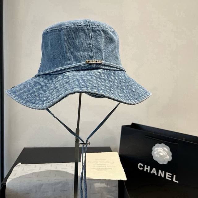 Burberry巴宝莉新款牛仔渔夫帽，头围57Cm