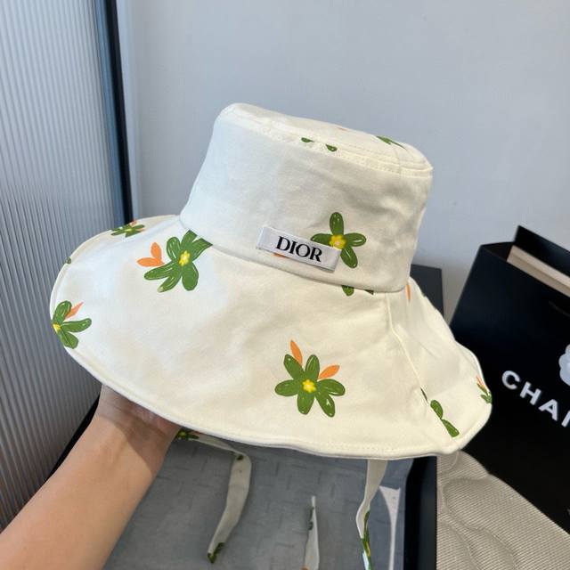 Dior迪奥新款渔夫帽，头围57Cm