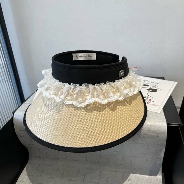 Dior迪奥拉菲草空顶遮阳帽