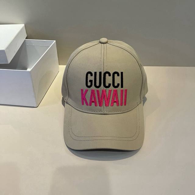 古奇棒球帽Gucci官网新品，棒球帽，原单品质火爆来袭 工艺非常精美 高档大气上档次！低调奢华，方便携带！跑量！