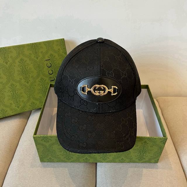 古奇棒球帽Gucci官网新品，棒球帽，原单品质火爆来袭 工艺非常精美 高档大气上档次！低调奢华，方便携带！跑量！