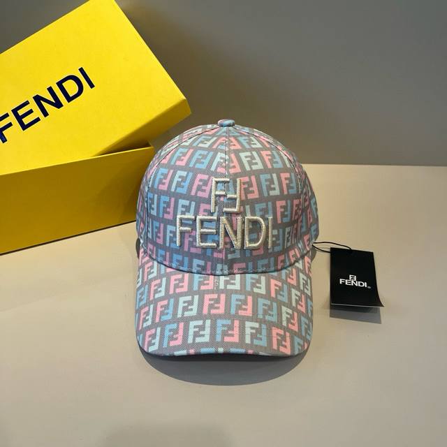 Fendi芬迪 老花系列棒球帽 经典Ff中古单品，气质穿搭单品，质量杠杠