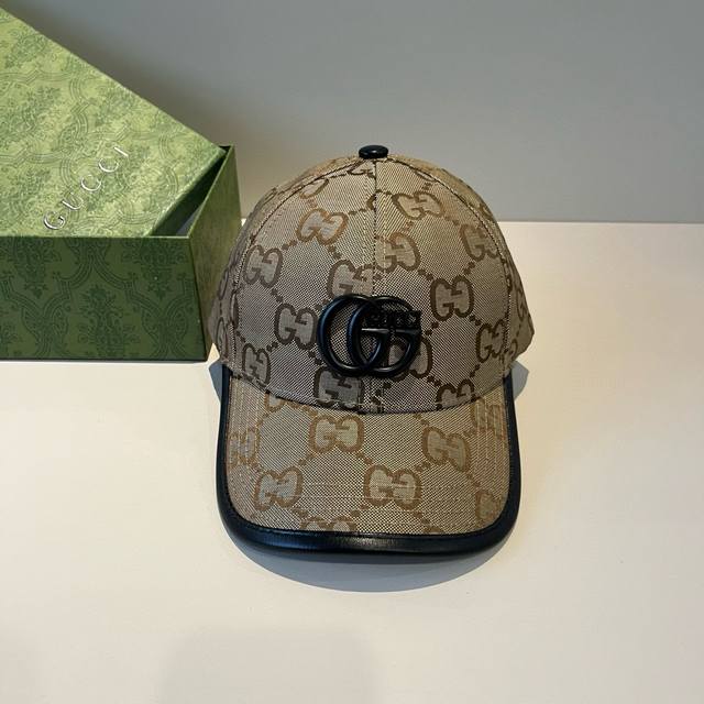 古奇棒球帽Gucci官网新品，棒球帽，原单品质火爆来袭 工艺非常精美 高档大气上档次！低调奢华，方便携带！跑量！