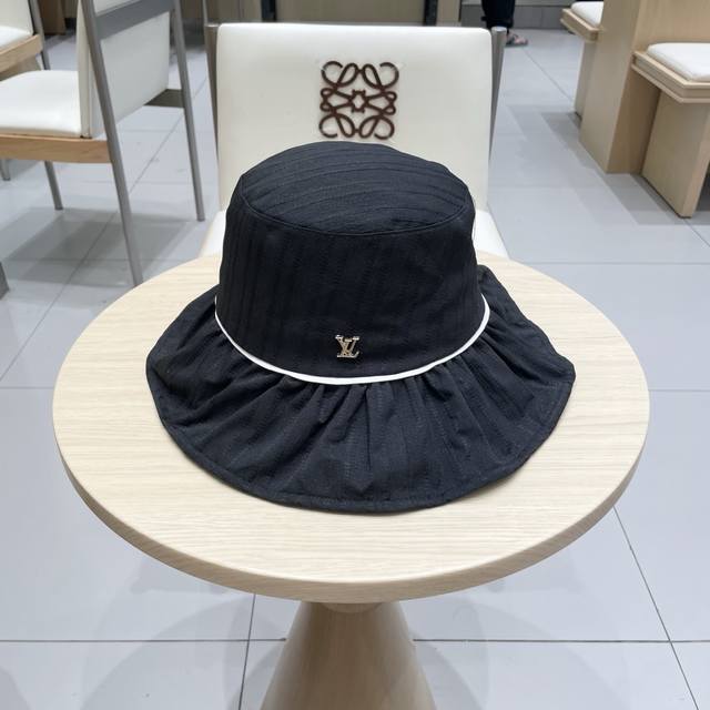 Lv 路易威登新款渔夫帽，头围57Cm