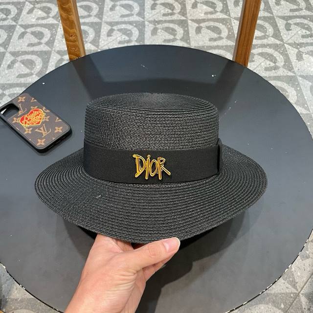 Dior迪奥 2025新款大牌盆帽草帽 夏天海边首选～新款材质编织而成～质感满分
