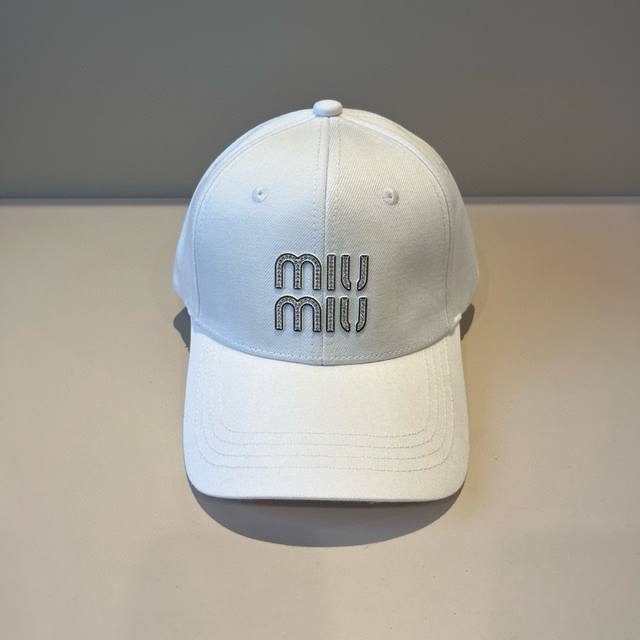 谬谬Miumiu 原单春夏新款棒球帽，正品开模订制，原版做工细致质量超赞！