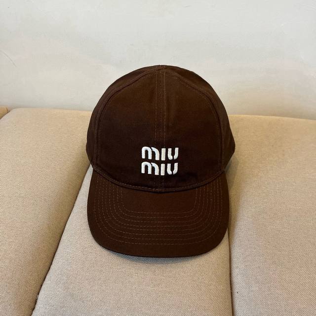 谬谬Miumiu 原单春夏新款棒球帽，正品开模订制，原版做工细致质量超赞！