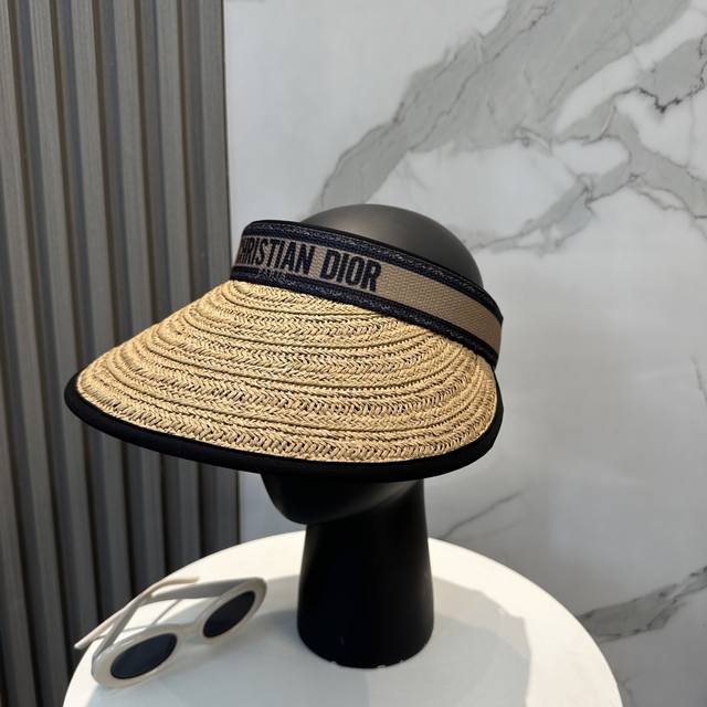 配防尘袋 Dior迪奥2025新款遮阳帽空顶发箍帽，遮阳百搭～休闲出街神器 巨防嗮！太爱了