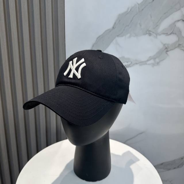 韩国正品Mlb棒球帽Ny最新最火的帽子就在这最新款棒球帽刺绣男女情侣款鸭舌帽最新款 ，爆炸款全线出货 非常百搭。正品Mlb男女同款棒球帽 Mlb 韩国Ny洋基队