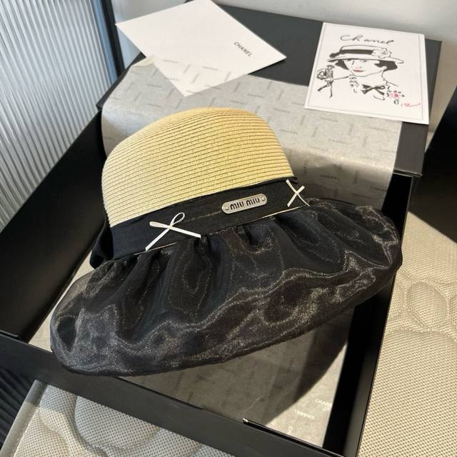 Miumiu缪缪新款灯笼帽，遮阳草帽，防紫外线帽檐，头围57Cm