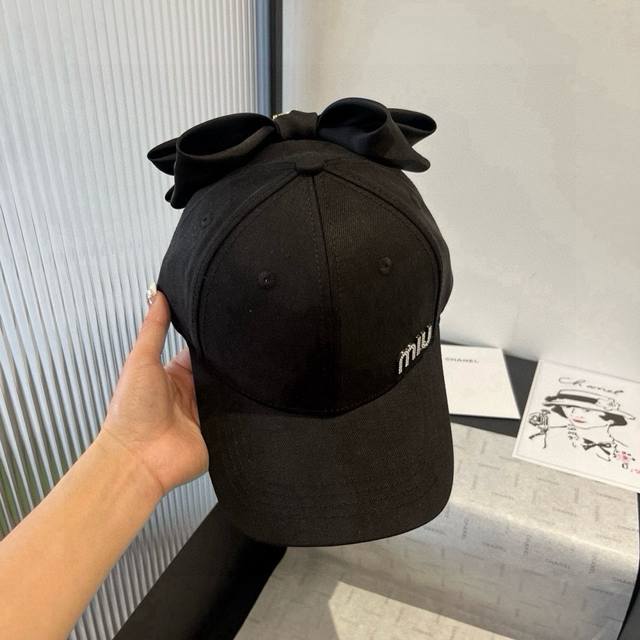 Miumiu缪缪蝴蝶结鸭舌帽，高端定制，头围57Cm