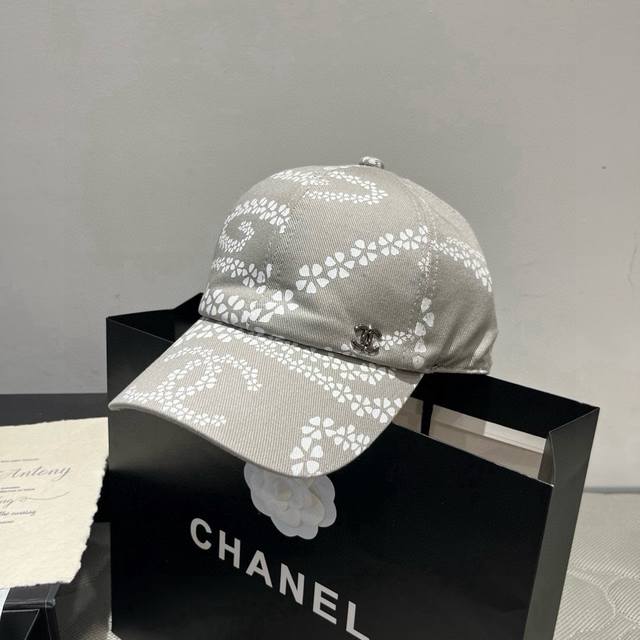 Chanel香奈儿鸭舌帽，高端大气，头围57Cm