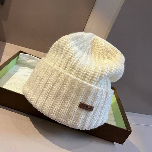 Burberry巴宝莉新款针织羊毛帽，百分百羊毛面料，男女通用