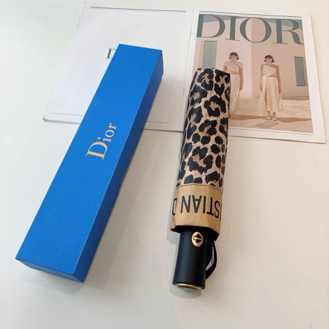 Dior 迪奥 三折自动折叠晴雨伞 时尚原单代工品质 细节精致 看得见的品质 打破一成不变 色泽纯正艳丽！