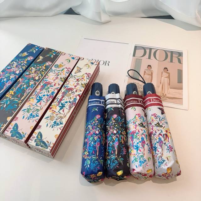 Dior 迪奥 三折自动折叠晴雨伞 时尚原单代工品质 细节精致 看得见的品质 打破一成不变 色泽纯正艳丽！