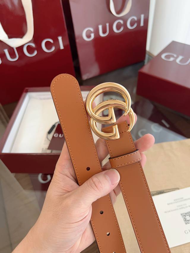 Gucci 表面头层小牛皮 宽度3.0Cm 专柜新版Logo横标，原版进口南非皮底，精品双G铜扣 高端品质，不惧对比。