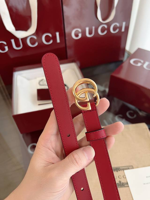 Gucci 表面头层小牛皮 宽度2.0Cm 专柜新版Logo横标，原版进口南非皮底，精品双G铜扣 高端品质，不惧对比。