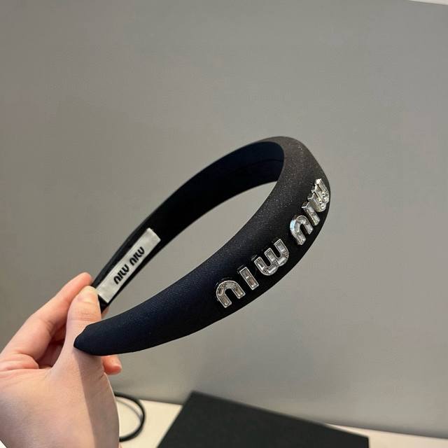 Miumiu缪缪新款发箍