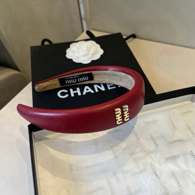 Miumiu缪缪新款发箍