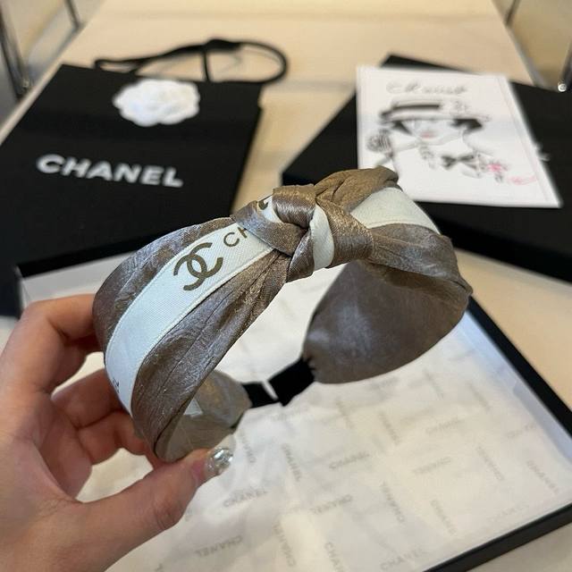 Chanel香奈儿新款发箍